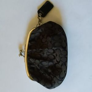 Coach coin purse L6.5" X H 3.5"